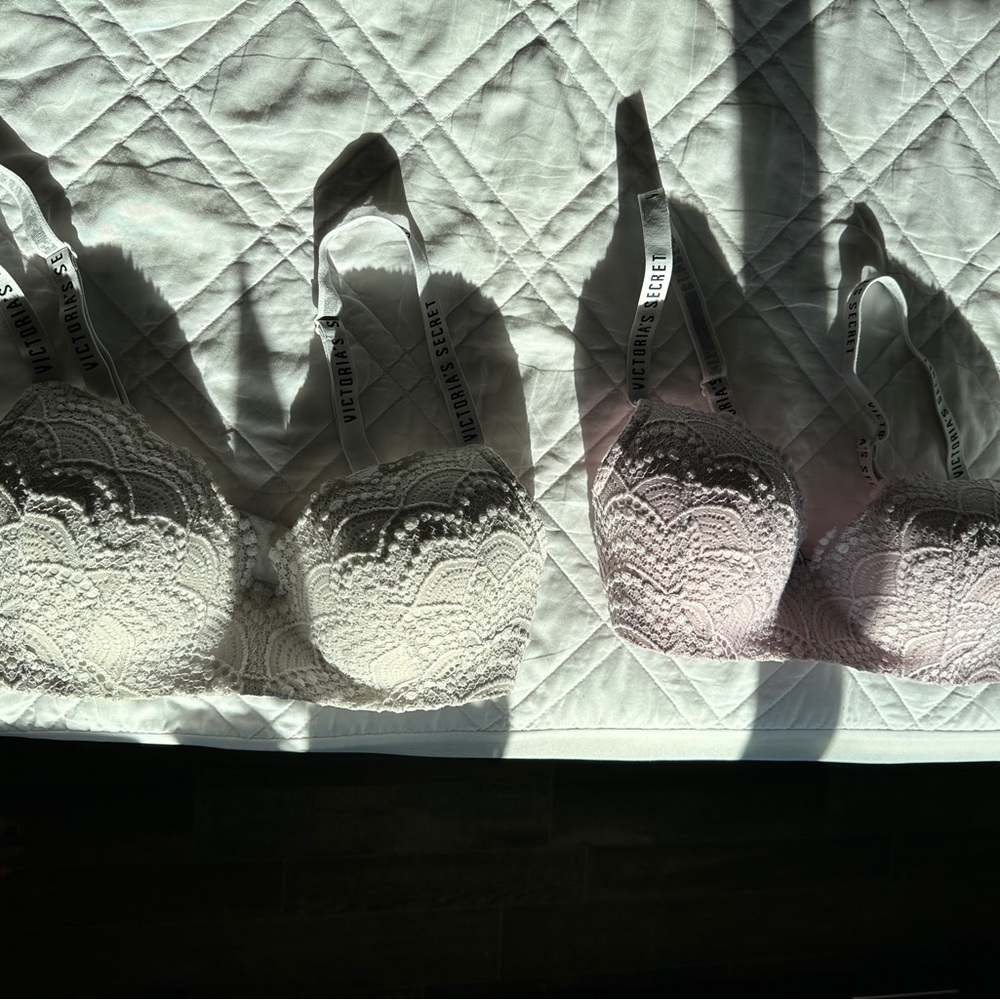 Victoria’s Secret Lacey bras 34D